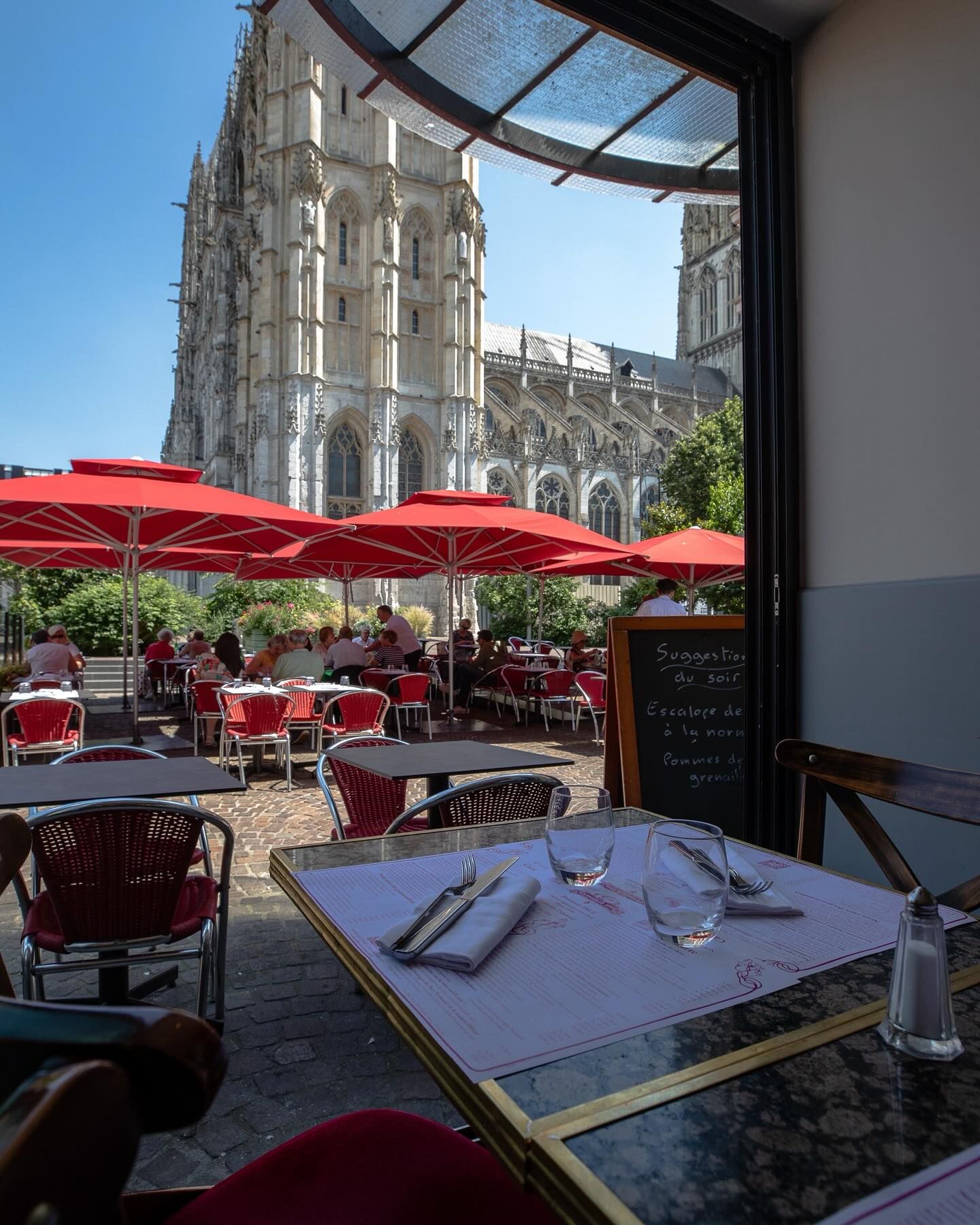 La cathédrale de Rouen vue depuis la Brasserie Paul